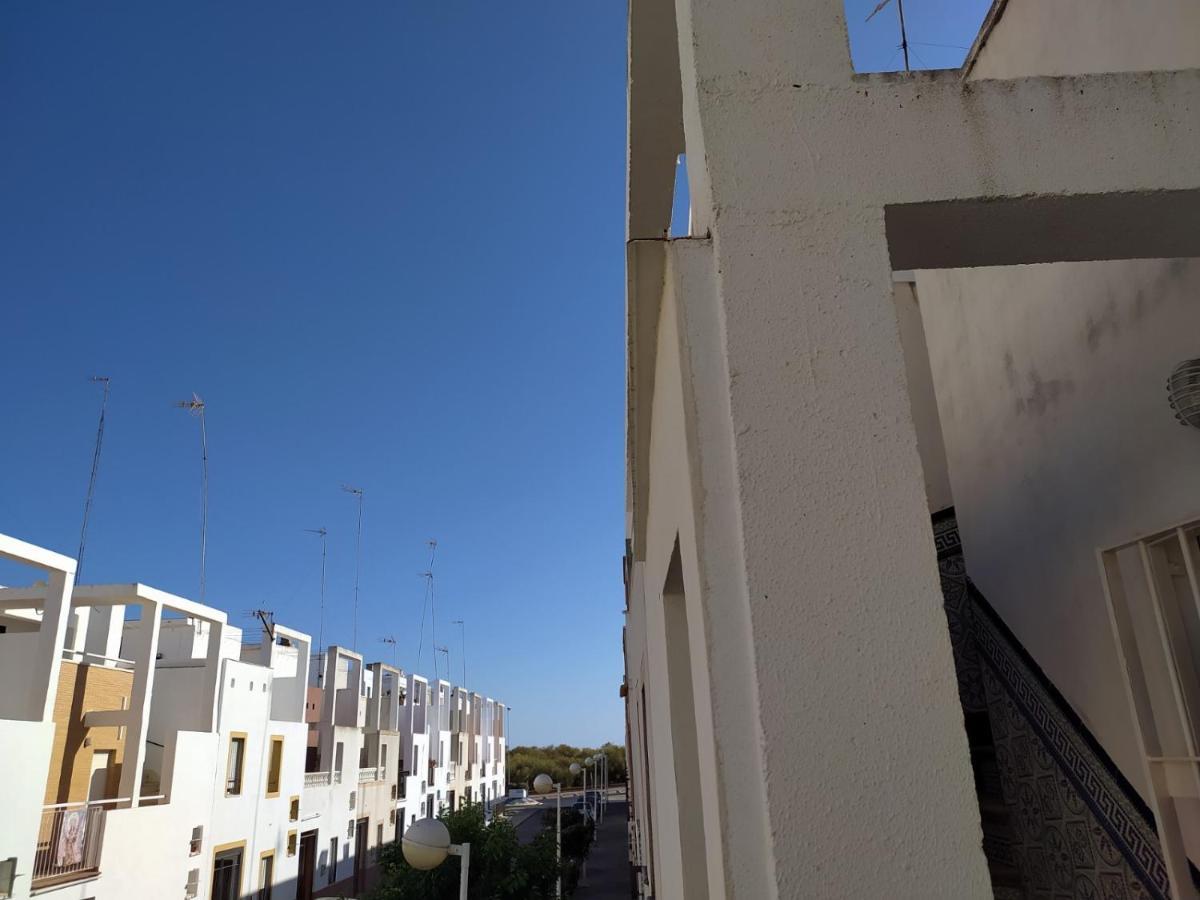 Chalet Adosado Con Azotea Andaluza Y Patio, Junto A La Playa Isla Cristina Eksteriør billede