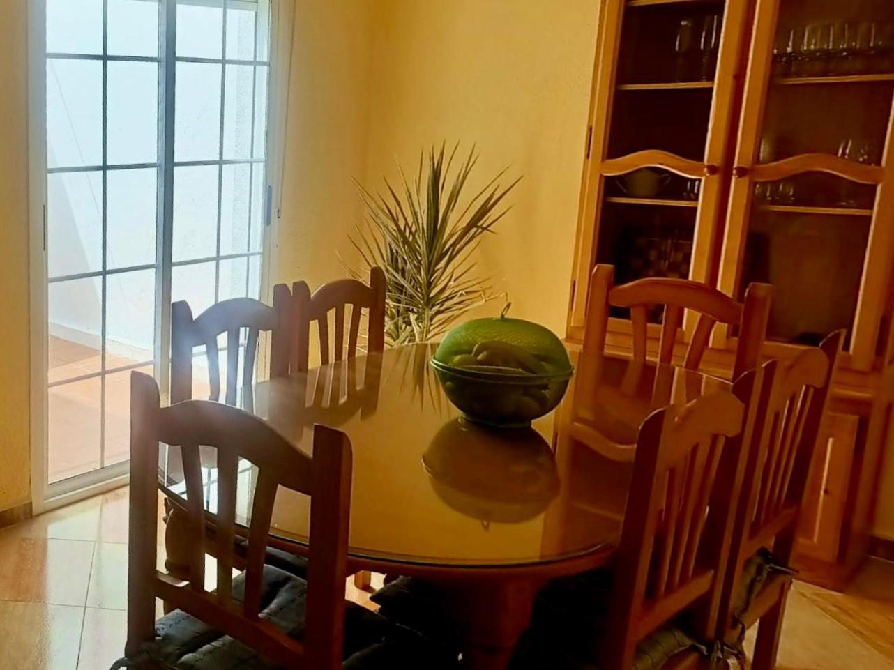 Chalet Adosado Con Azotea Andaluza Y Patio, Junto A La Playa Isla Cristina Eksteriør billede